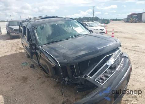 2011 Chevrolet Suburban 1500 Ltz из США, поврежденный, VIN 1GNSCKE04BR175653